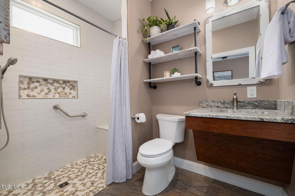 Photo #44: 437 Dean Archer Road