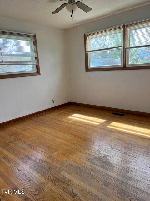 Photo #4: 936 Delrose Drive