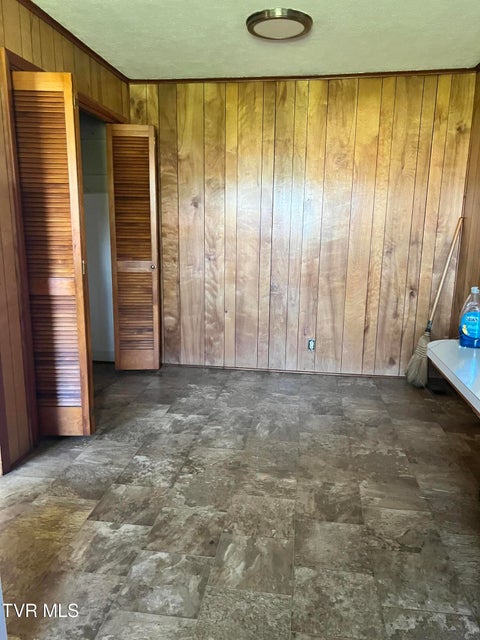 Photo #9: 936 Delrose Drive