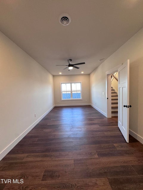 Photo #19: 585 Ten Mile View