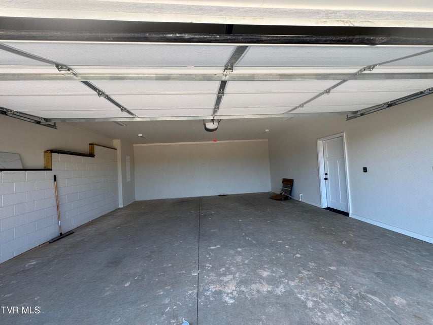 Photo #26: 585 Ten Mile View