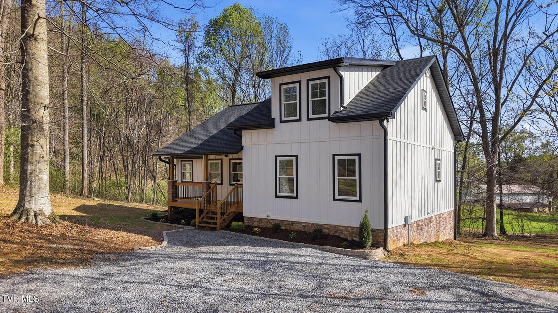 Photo #28: 124 Hidden Valley Road