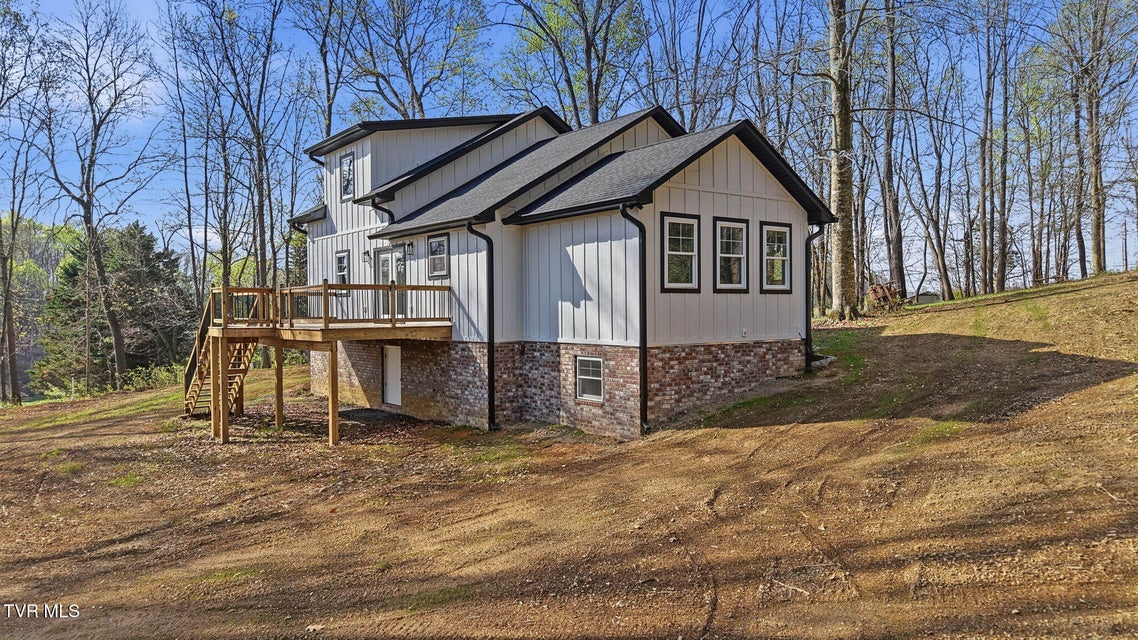 Photo #31: 124 Hidden Valley Road