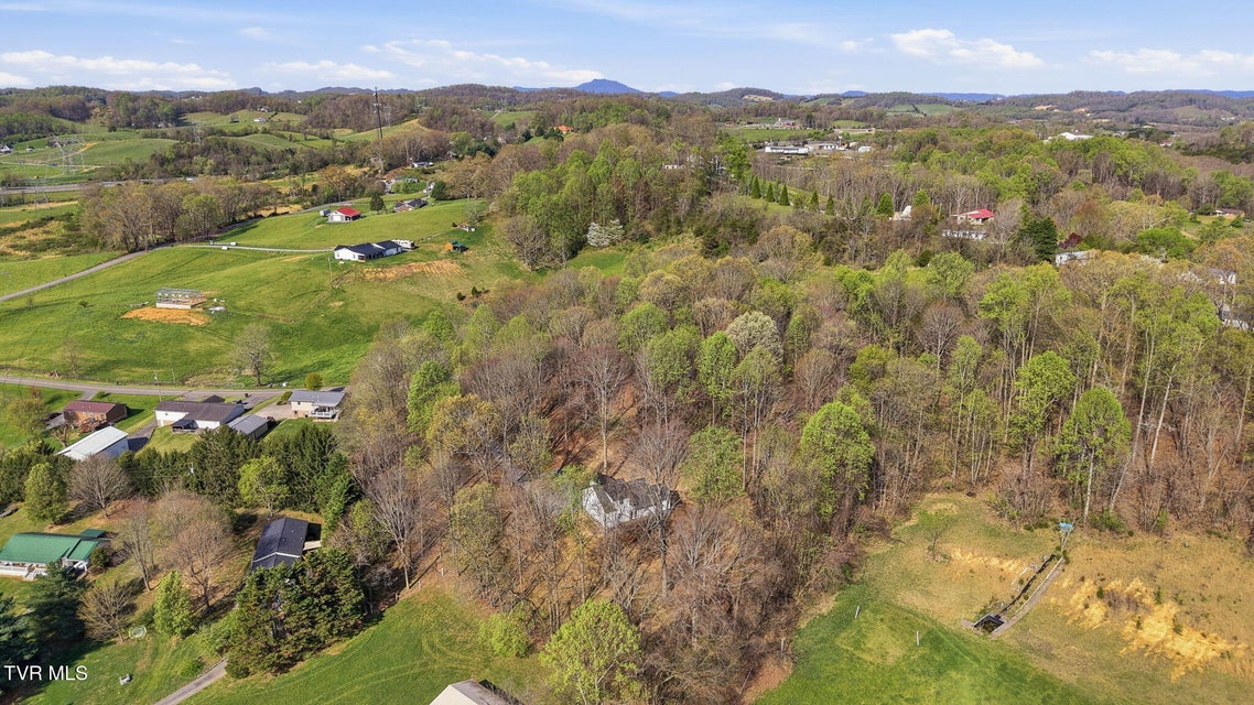 Photo #36: 124 Hidden Valley Road