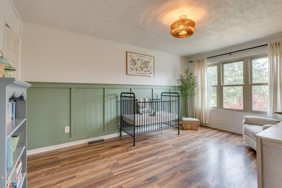 Photo #19: 231 Rivergate Manor