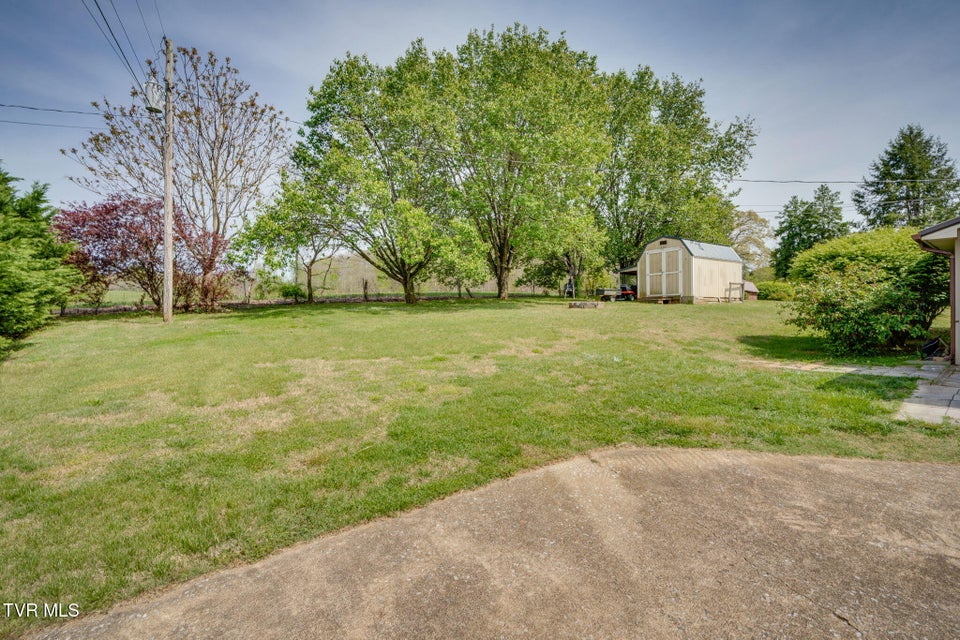 Photo #23: 231 Rivergate Manor