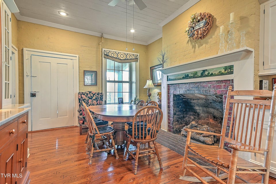 Photo #22: 1549 Highway 126 