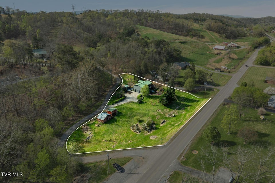 Photo #32: 524 Mountain View Drive