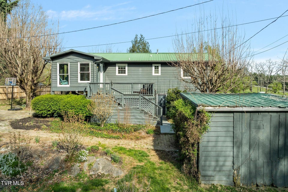 Photo #4: 524 Mountain View Drive