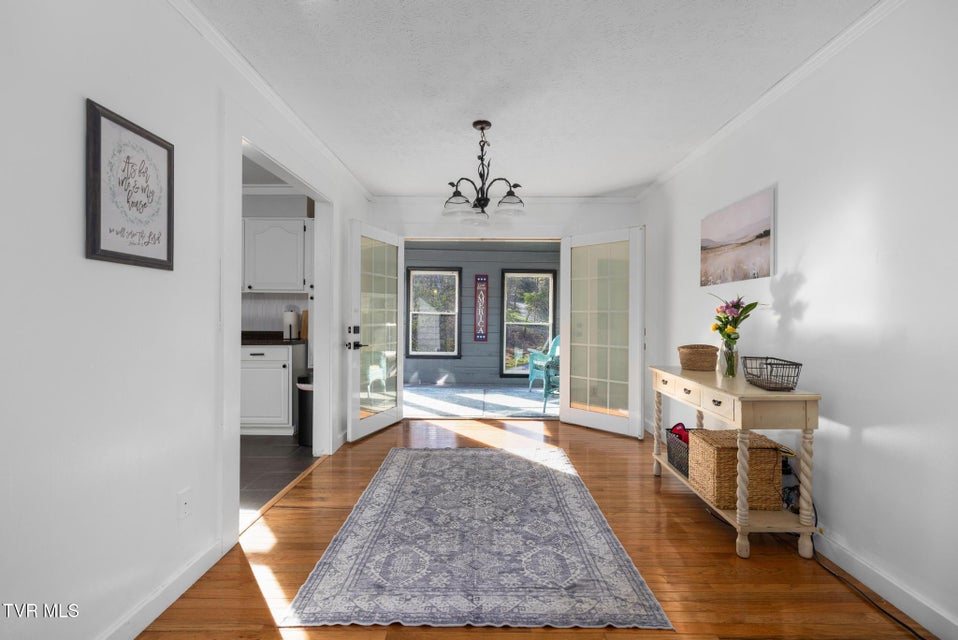 Photo #8: 524 Mountain View Drive