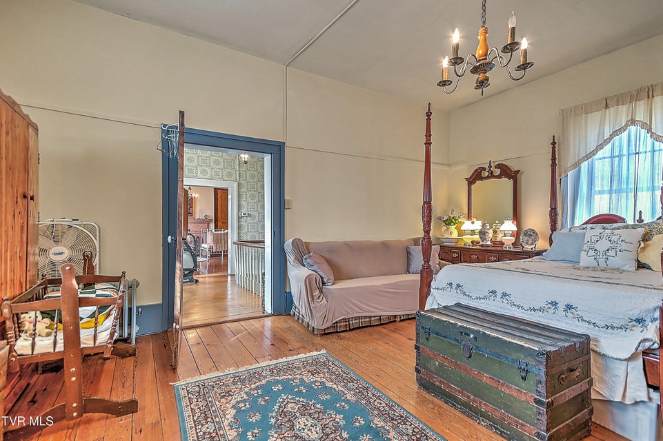 Photo #36: 1549 Highway 126 