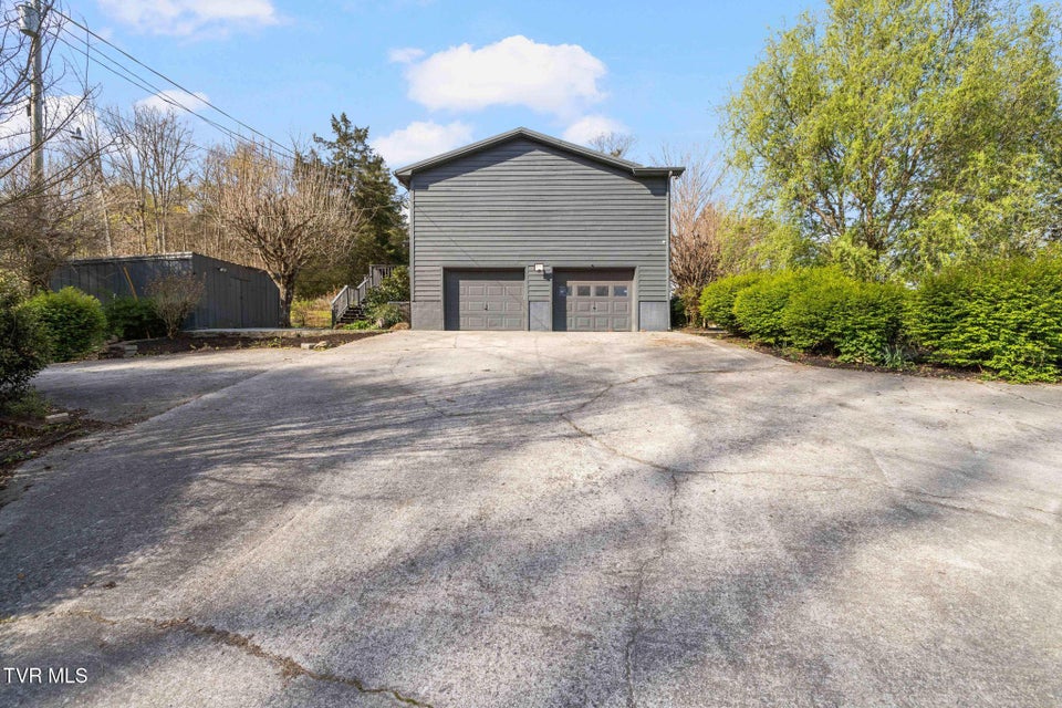 Photo #31: 524 Mountain View Drive