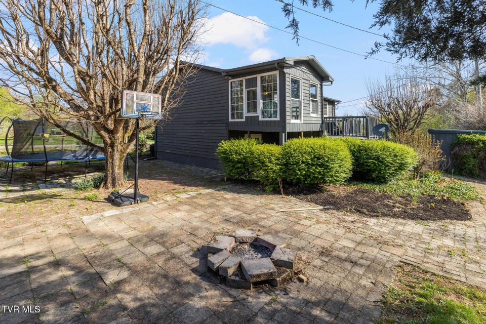 Photo #41: 524 Mountain View Drive