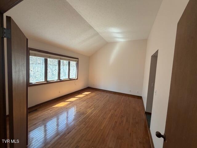 Photo #32: 120 Columbine Road