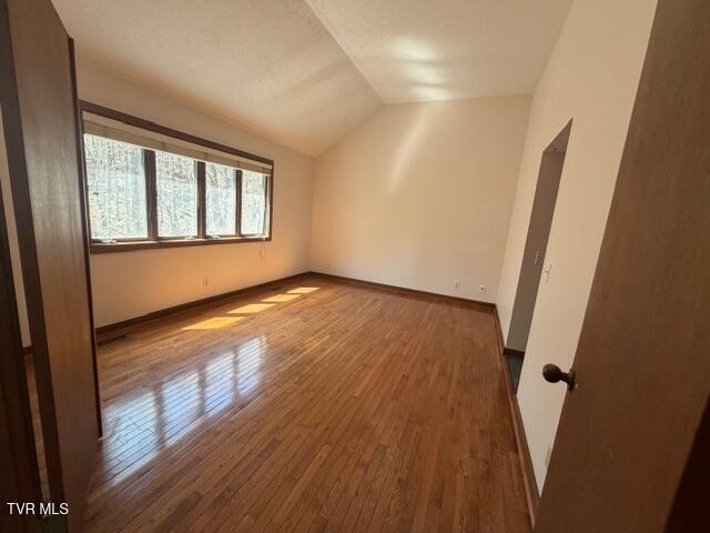 Photo #33: 120 Columbine Road