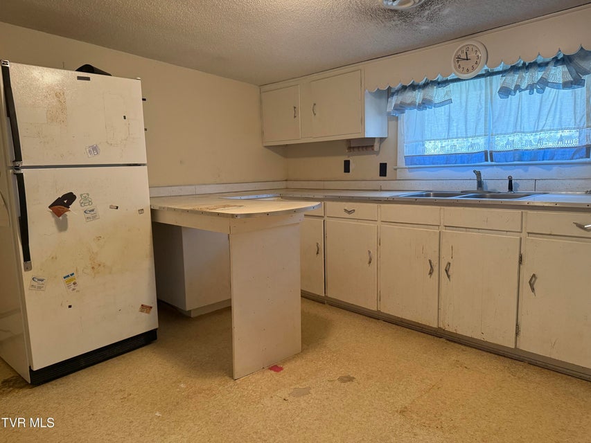 Photo #21: 664 Currin Valley Road