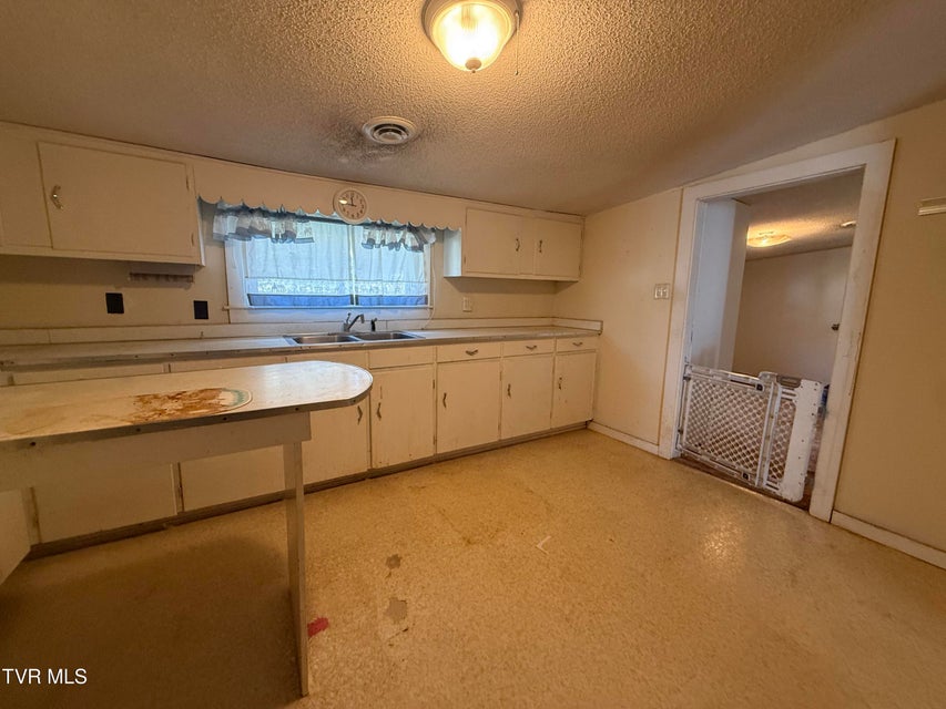 Photo #23: 664 Currin Valley Road