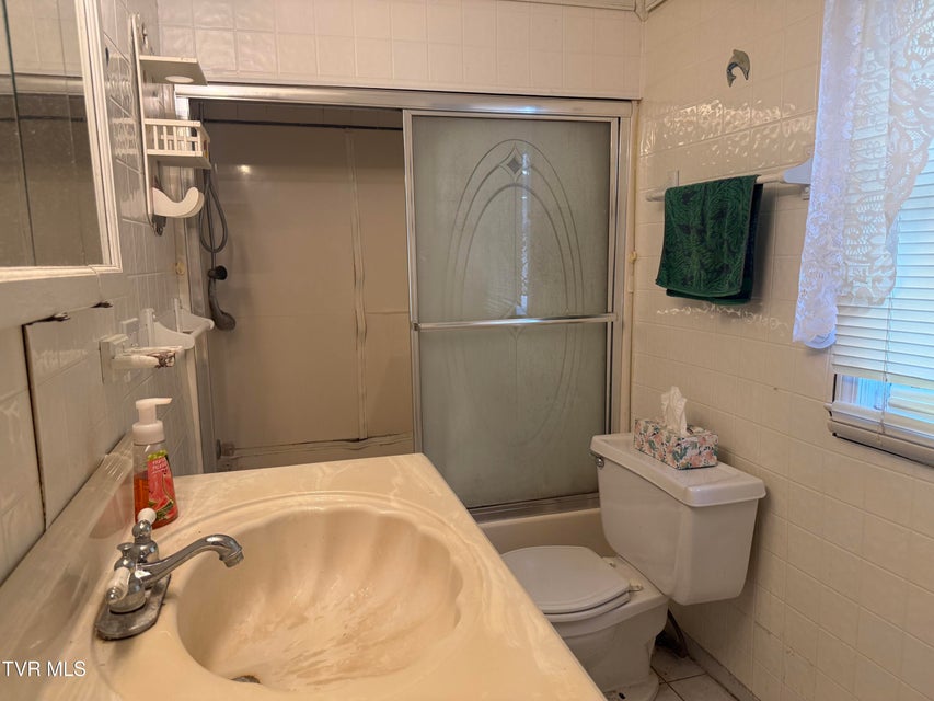 Photo #33: 664 Currin Valley Road