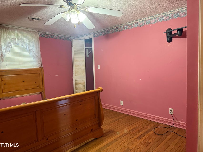 Photo #39: 664 Currin Valley Road