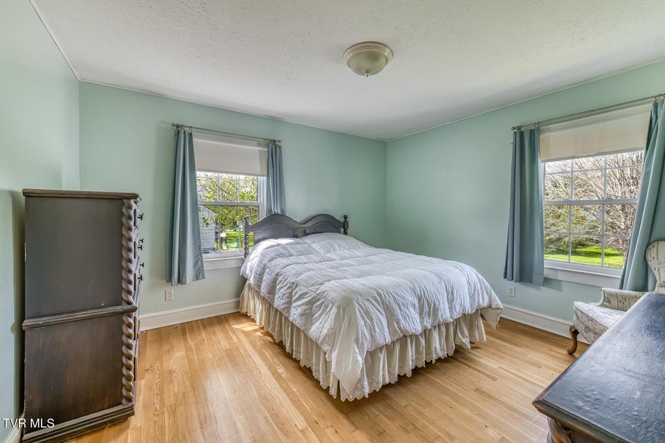 Photo #14: 203 School Avenue