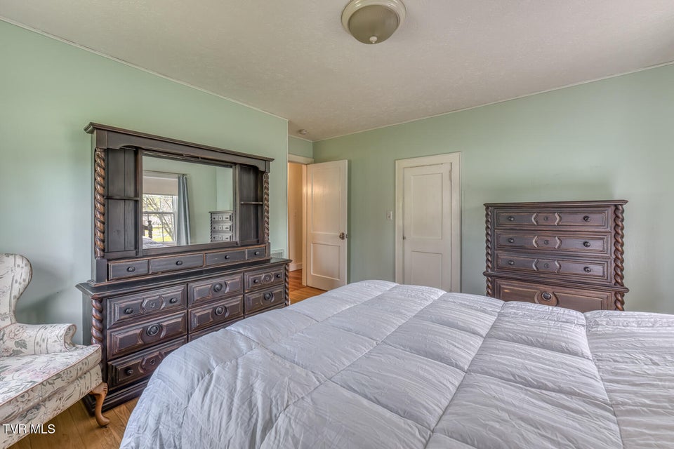 Photo #15: 203 School Avenue