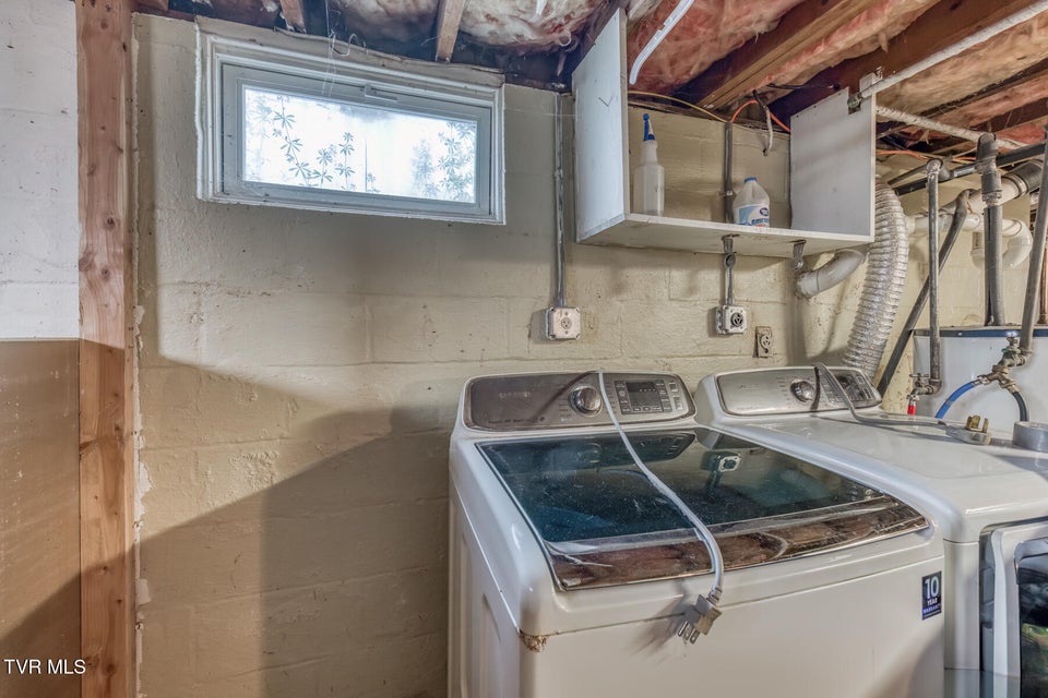 Photo #20: 203 School Avenue