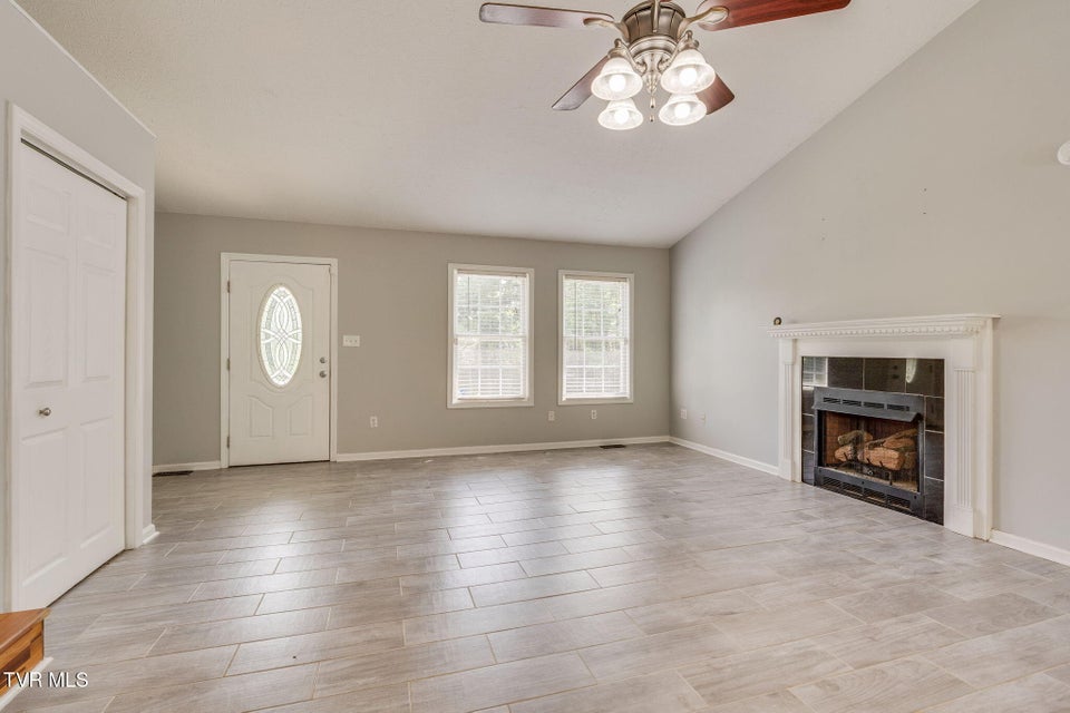 Photo #5: 108 Plymouth Hill