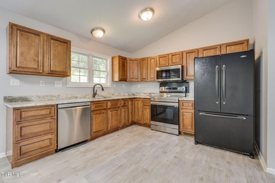 Photo #8: 108 Plymouth Hill