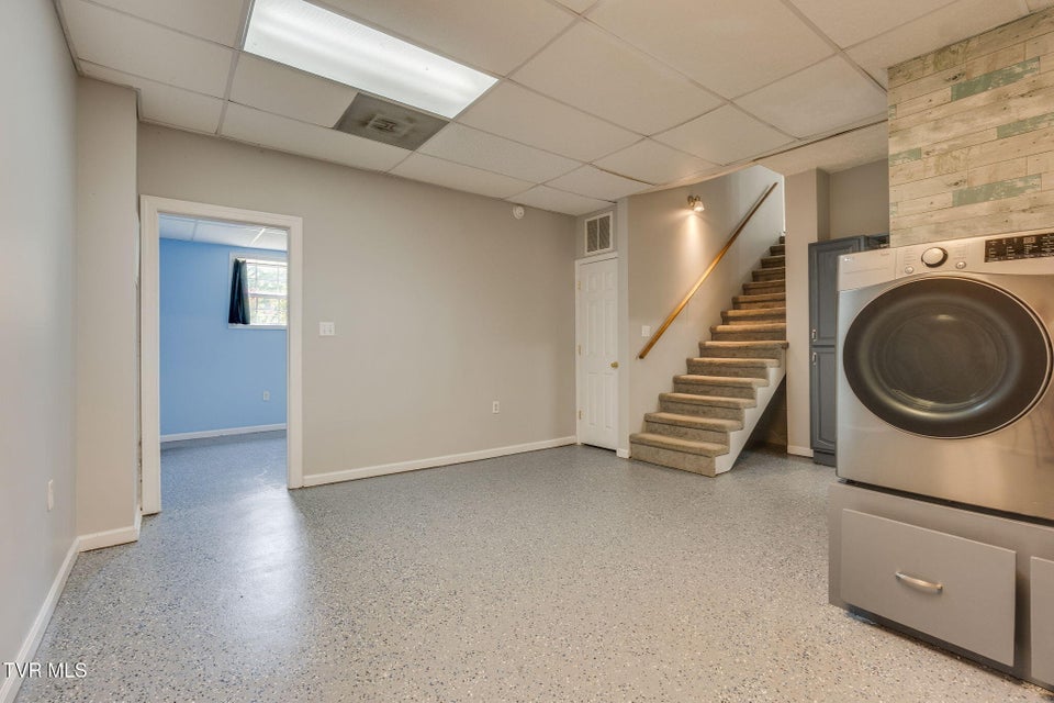 Photo #22: 108 Plymouth Hill