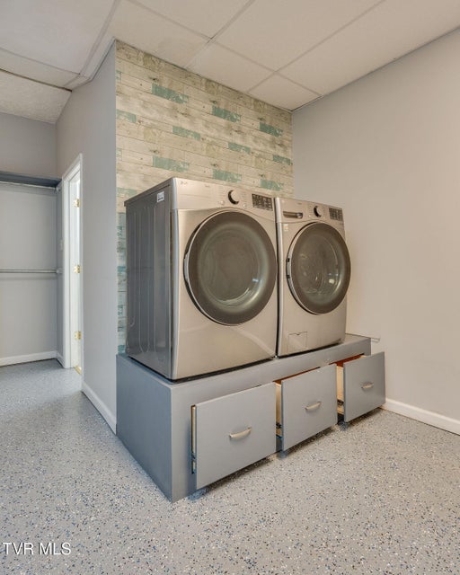 Photo #23: 108 Plymouth Hill