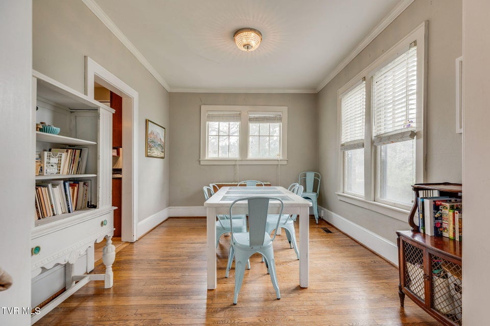 Photo #13: 911 Georgia Avenue