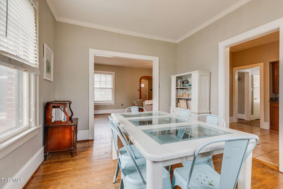 Photo #14: 911 Georgia Avenue