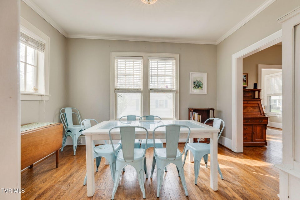 Photo #15: 911 Georgia Avenue