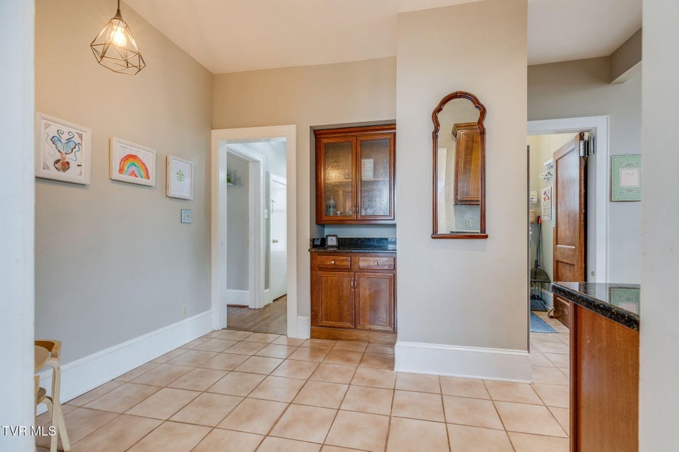 Photo #16: 911 Georgia Avenue