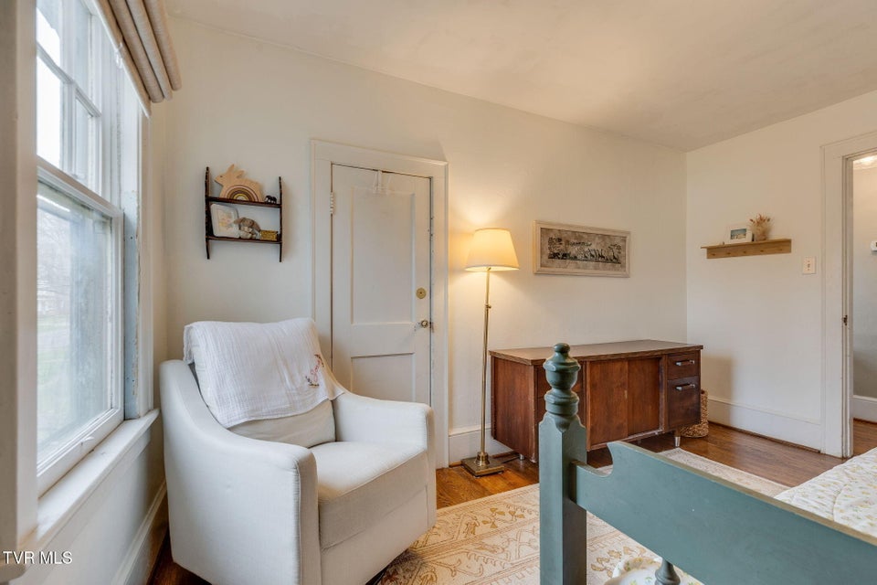 Photo #29: 911 Georgia Avenue