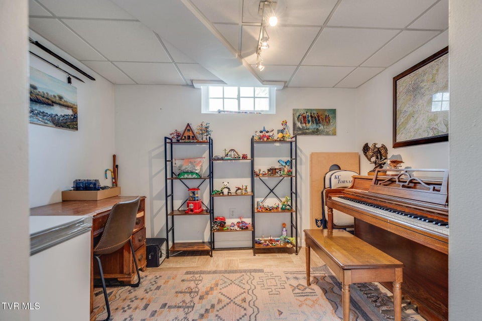 Photo #39: 911 Georgia Avenue