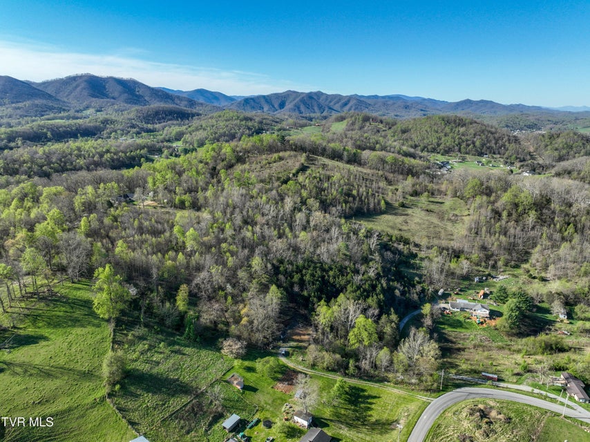 Photo #15: 2058 Siam Road