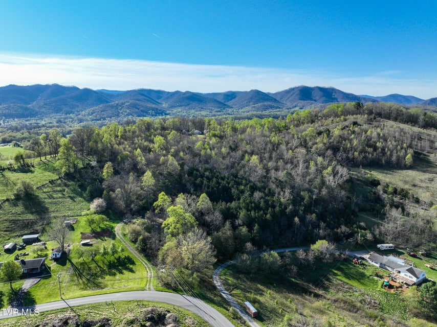 Photo #22: 2058 Siam Road