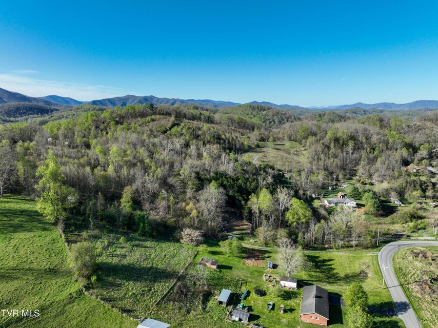 Photo #25: 2058 Siam Road