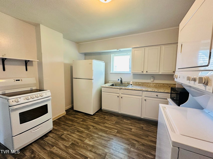 Photo #18: 1323 Goodson Avenue