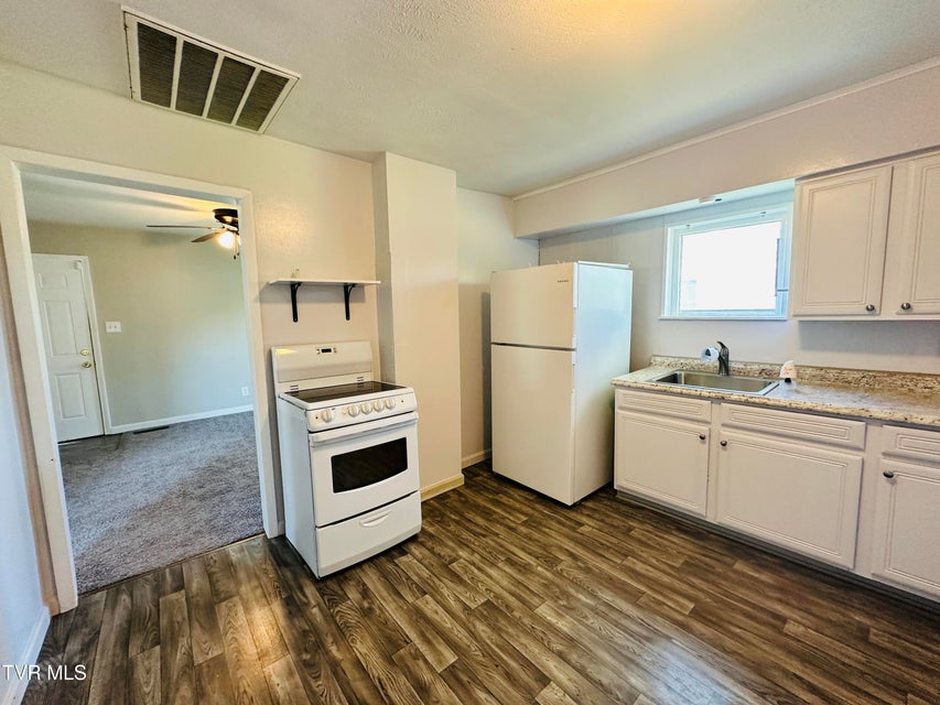 Photo #19: 1323 Goodson Avenue