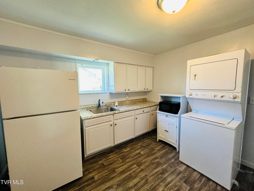 Photo #20: 1323 Goodson Avenue