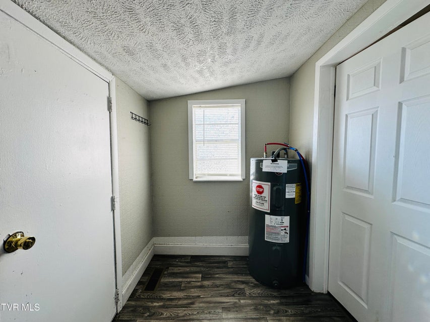 Photo #27: 1323 Goodson Avenue