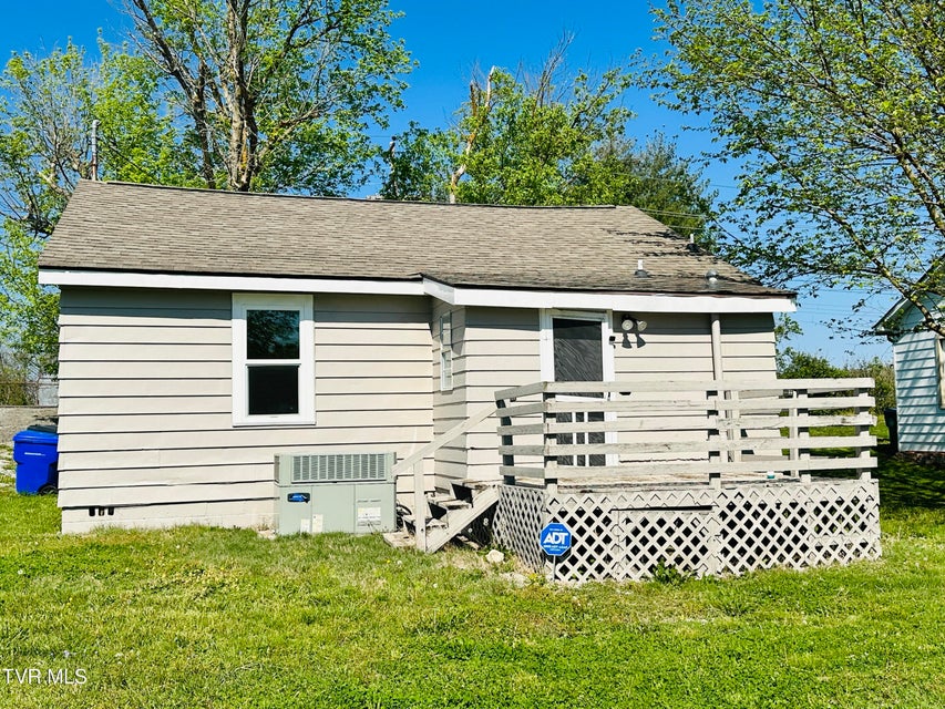 Photo #32: 1323 Goodson Avenue