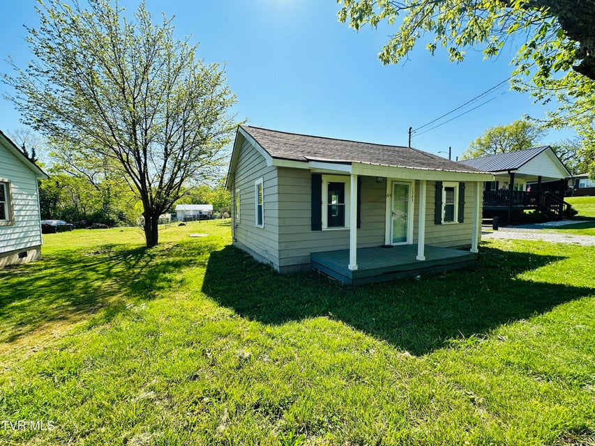 Photo #33: 1323 Goodson Avenue