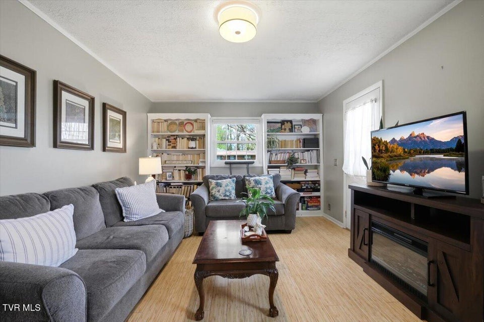 Photo #22: 1415 Woodmont Drive