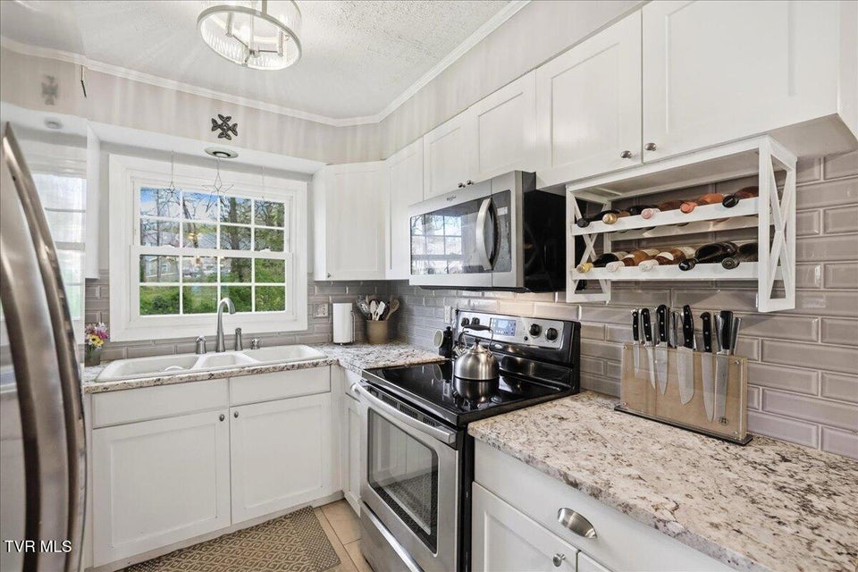 Photo #25: 1415 Woodmont Drive