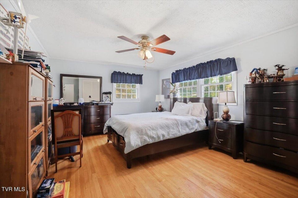 Photo #36: 1415 Woodmont Drive