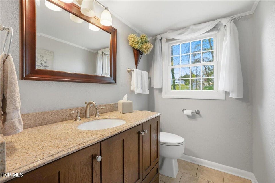 Photo #32: 1415 Woodmont Drive