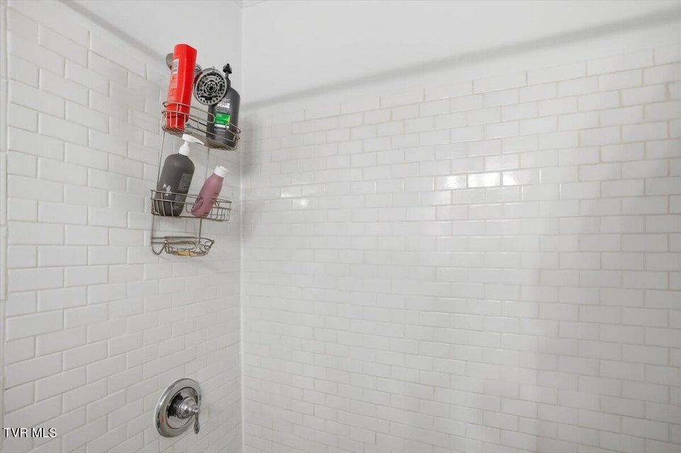 Photo #38: 1415 Woodmont Drive